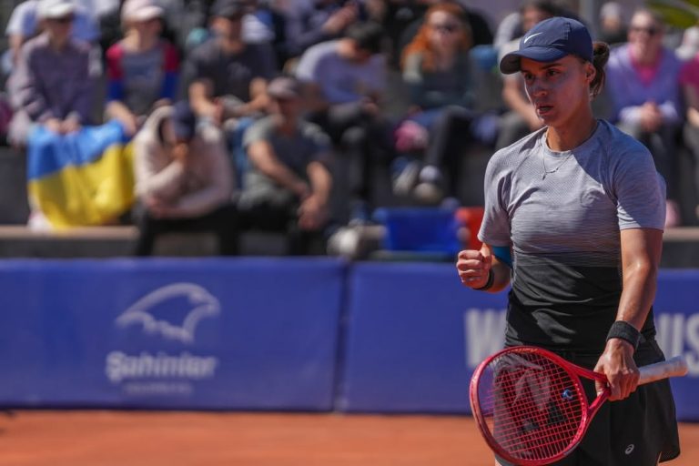 Ангеліна Калініна виграє 12-й матч поспіль