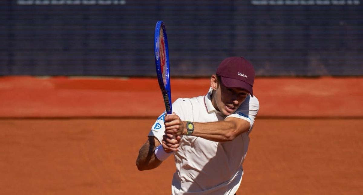 Алекс Де Мінор поступився вже в другому колі турніру в Барселоні