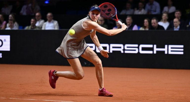Єлєна Рибакіна виграє змагання в Штутгарті