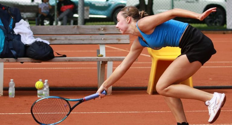 Анастасія Соболєва виходить у чвертьфінал турніру в Італії