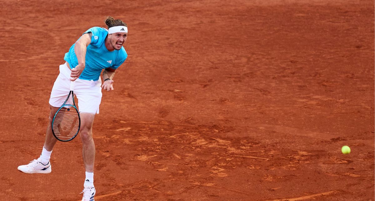 Александр Звєрєв